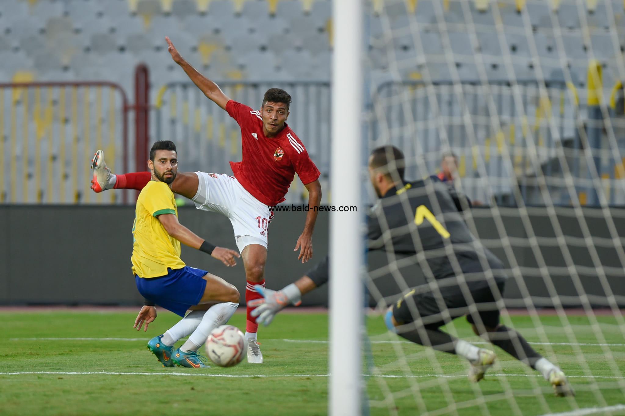 الأهلي يفتتح مشواره في الدوري بالفوز على الإسماعيلي بهدف شادي حسين