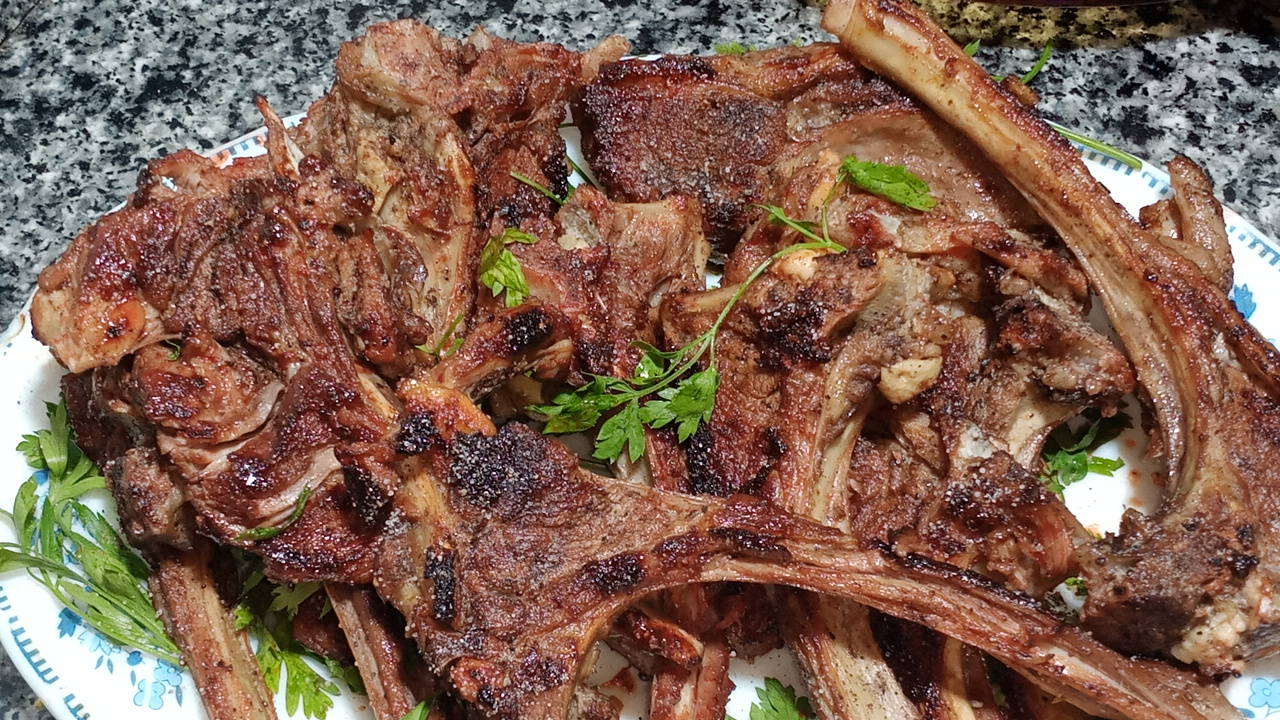 طريقة عمل صينية ريش اللحم بدبس الرمان