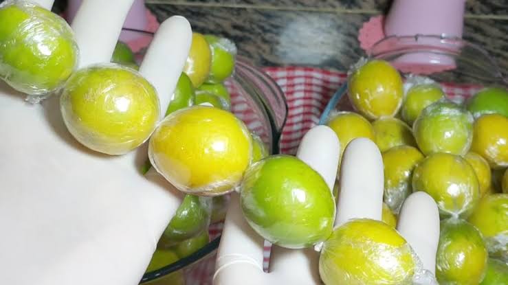 أفضل طريقة تخزين الليمون في الفريزر