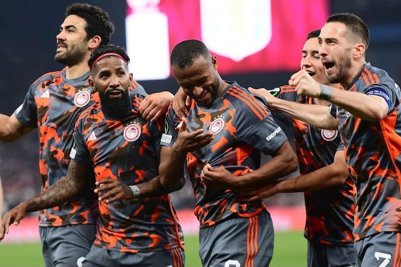 “البطولة القارية الأولي لليونان” اولمبياكوس اليوناني بطلاً لدوري المؤتمر الأوروبي للمرة الأولي في تاريخه