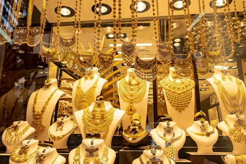 “الجرام علي كام”.. سعر جرام الذهب عيار 21 سعر الذهب اليوم الإثنين 29/7/2024 في محلات الصاغة المصرية