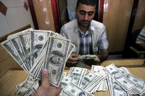 “الدولار وصل كام ” اسعار الدولار اليوم فى السوق السوداء الاثنين الموافق 12 اغسطس 2024