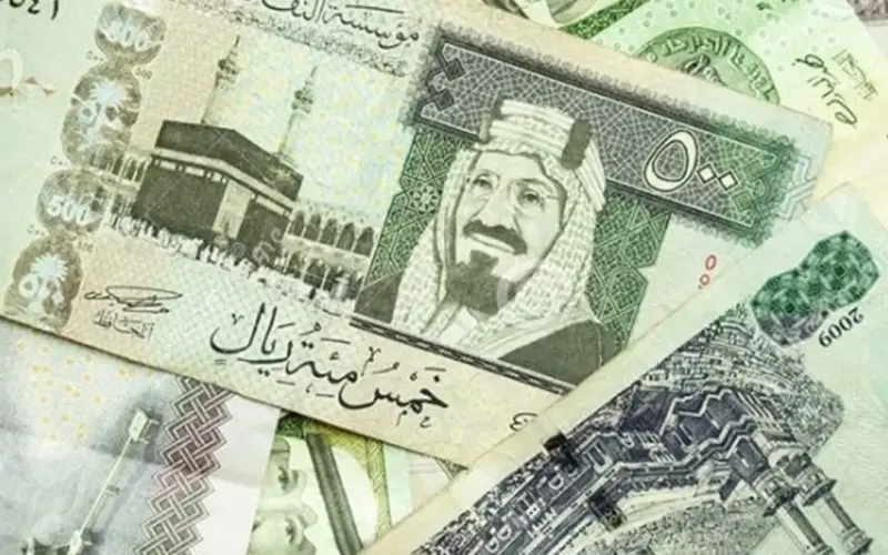 500 ريال سعودي كم جنيه مصري في السوق السوداء.. سعر الريال اليوم الثلاثاء 20 أغسطس 2024 في السوق الموازية