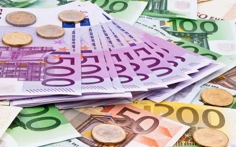 سعر اليورو اليوم في مصر بتاريخ الثلاثاء 17 سبتمبر 2024 بالبنوك المصرية والسوق السوداء