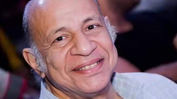 الفنان عيد أبو الحمد يعلن عن موعد خروجه من المستشفى