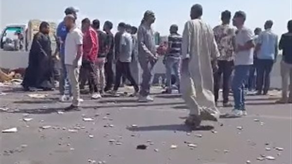 حادث انقلاب سيارة ربع نقل على طريق الواحات بـ 6 أكتوبر