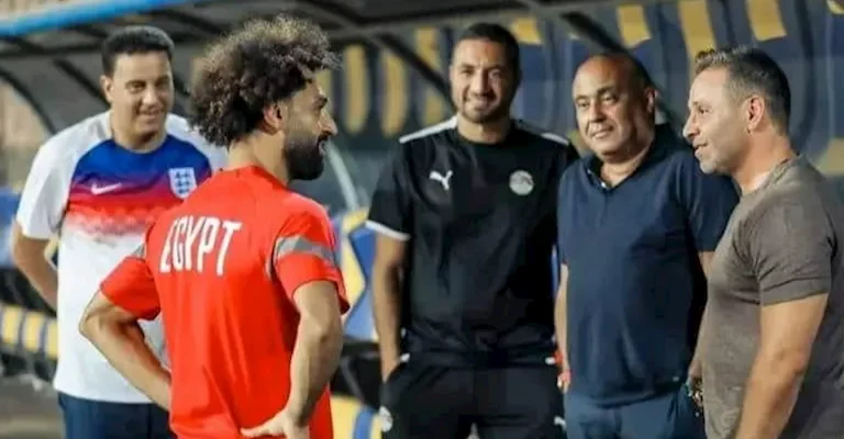 حازم إمام يشرح الفارق بين مستوى محمد صلاح مع ليفربول والمنتخب الوطني