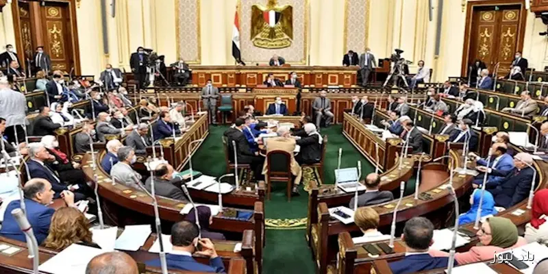 طلب برلماني بإعداد قائمة سوداء بالمطاعم المخالفة بعد حادث تسمم عائلة في المنيا
