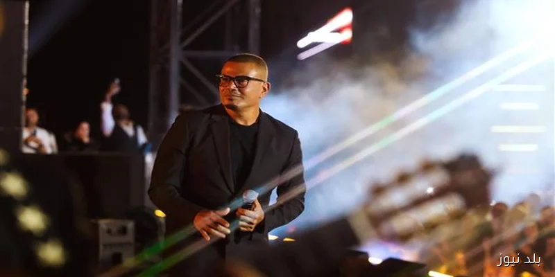عمرو دياب يتألق في حفل خاص بسفح الأهرامات