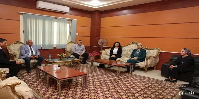 لقاء مثير بين المستشارة أمل عمار ورئيس مدينة شلاتين