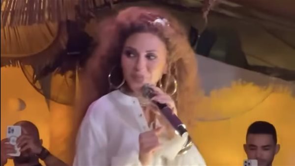 ميريام فارس تُشعل حفلها في الساحل الشمالي بعد غياب سنوات